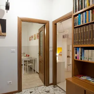 Apartment Bilocale Tortona District, Milan