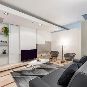 Apartment Royal Porta Ticinese, Milan